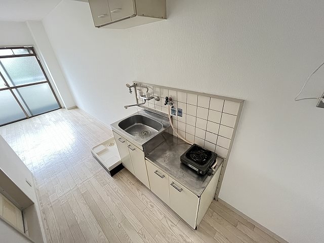 キッチン　参考写真。