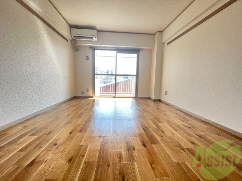 居室・リビング　９．０帖のリビングです。広々としていますね。