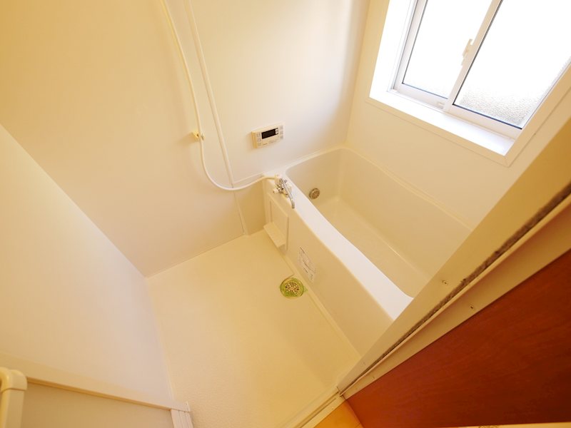 バス・シャワールーム　シャワー・追い焚き給湯