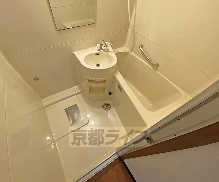 バス・シャワールーム　浴室です。