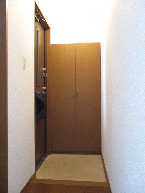 玄関　玄関（イメージ）