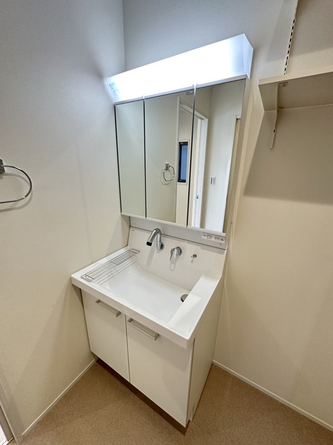 洗面設備　★同施工別建物の参考写真です★