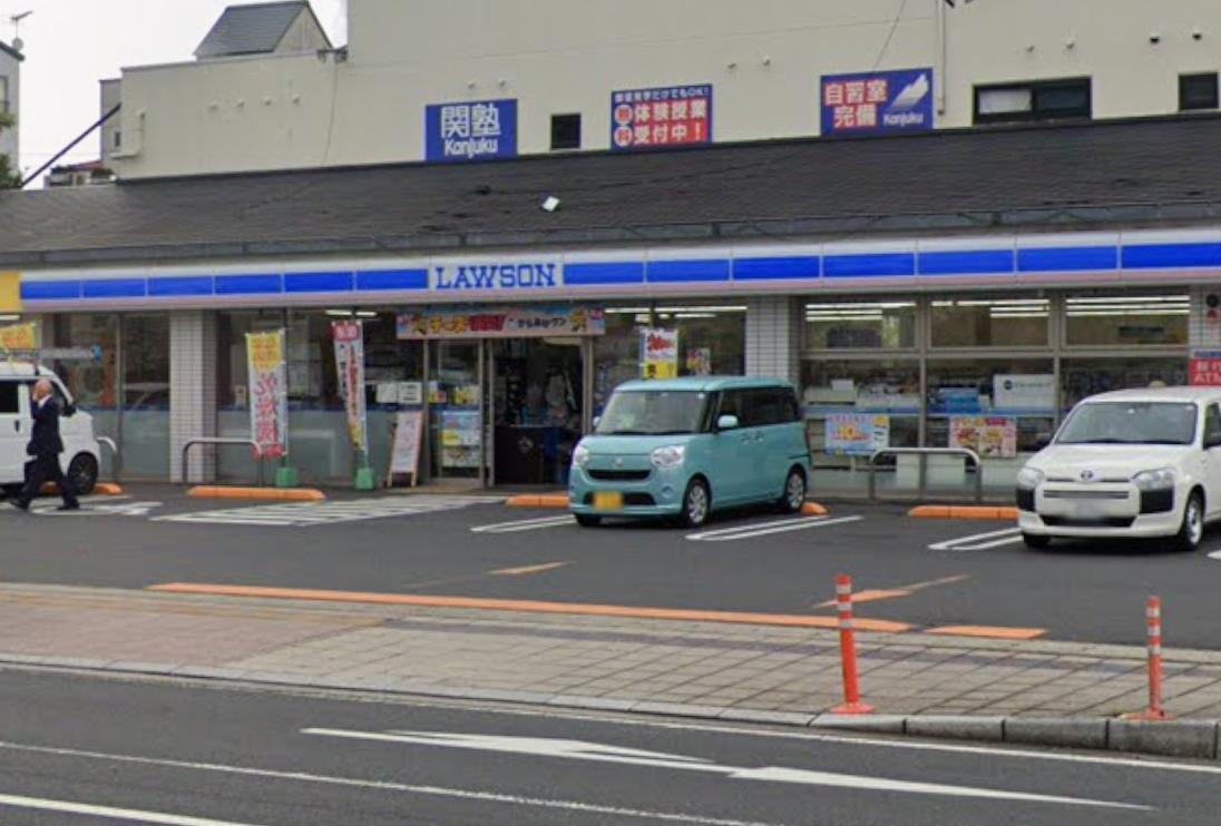 コンビニ　ローソン 津山田町店（コンビニ）まで358m
