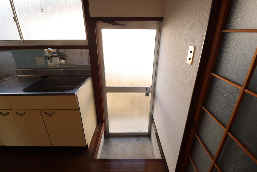 その他設備　勝手口です♪