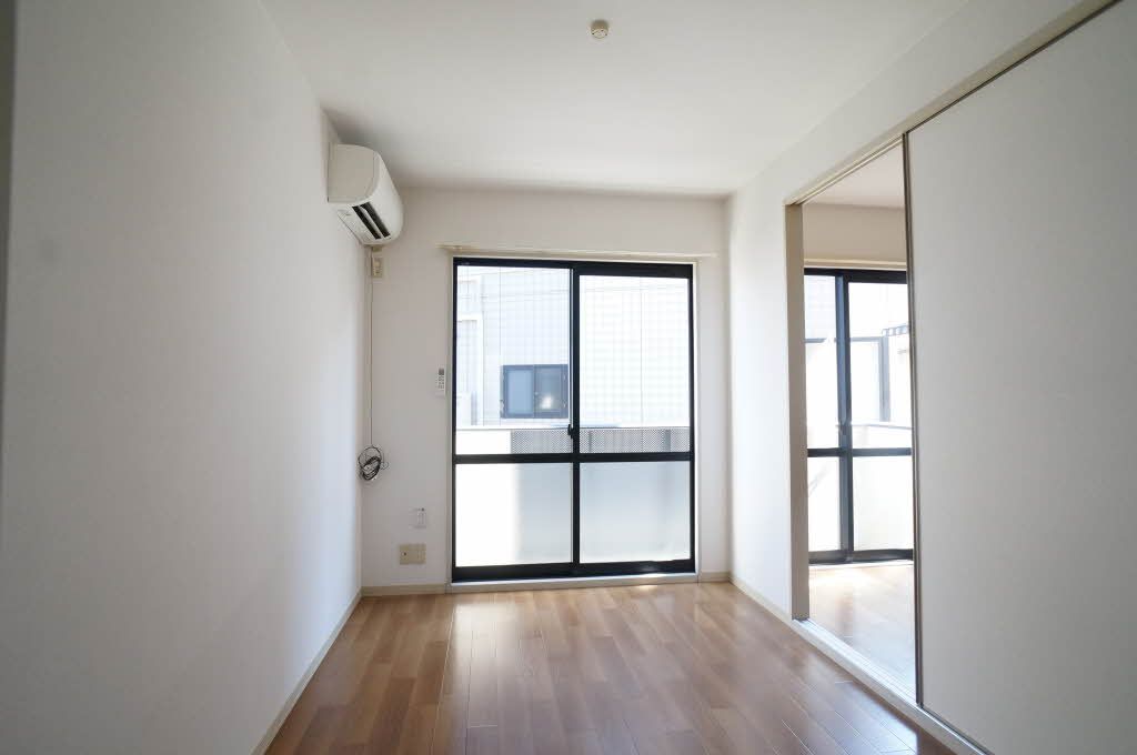 居室・リビング　洋室