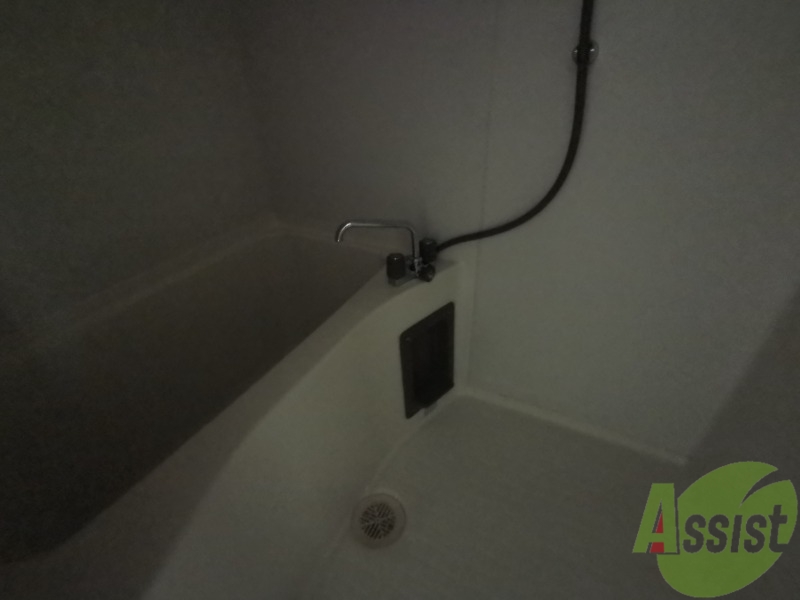 バス・シャワールーム　こちらはバスルームです。バスルームはこちら