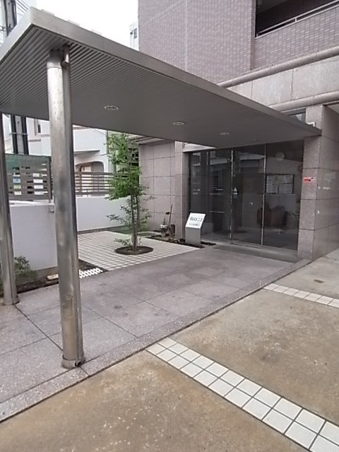 コスタレイ神戸三宮の外観写真