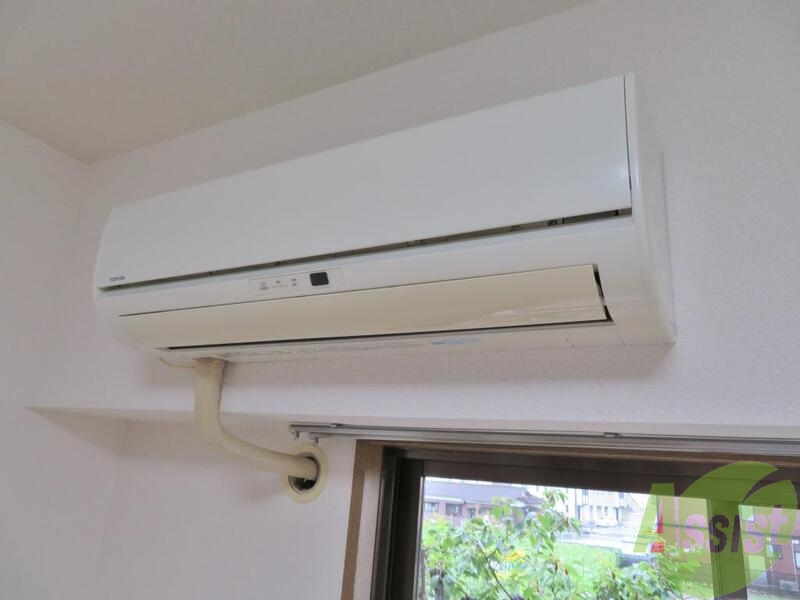 その他設備　エアコンは冷暖房、除湿、年中大活躍ですね