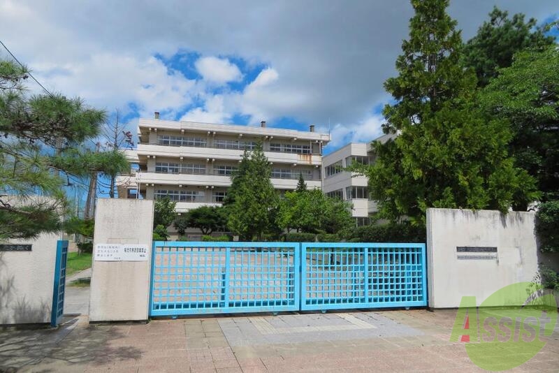 中学校　仙台市立郡山中学校（中学校）まで1119m