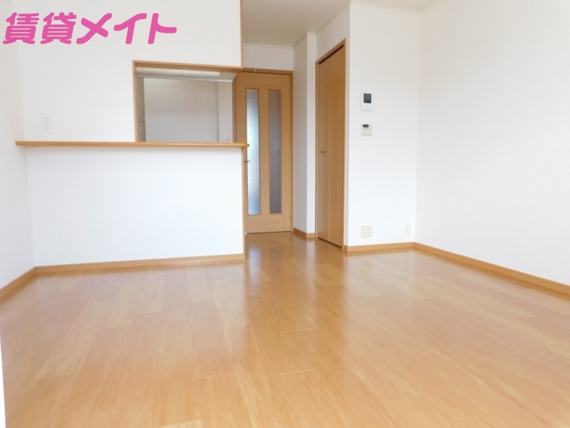 居室・リビング　同型参考写真