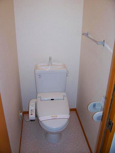 トイレ　快適なウォシュレット。