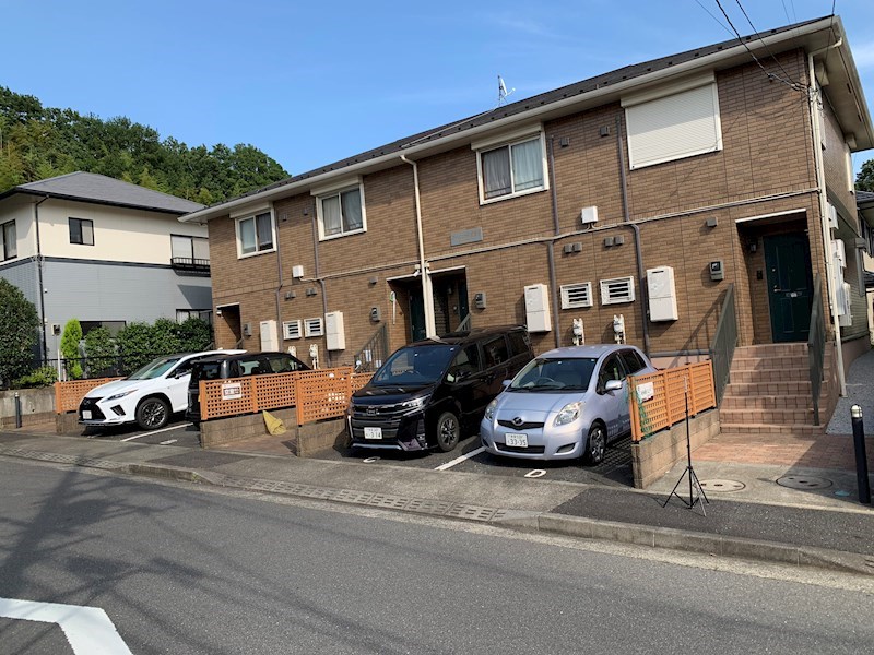 建物外観　落ち着いた雰囲気の外観