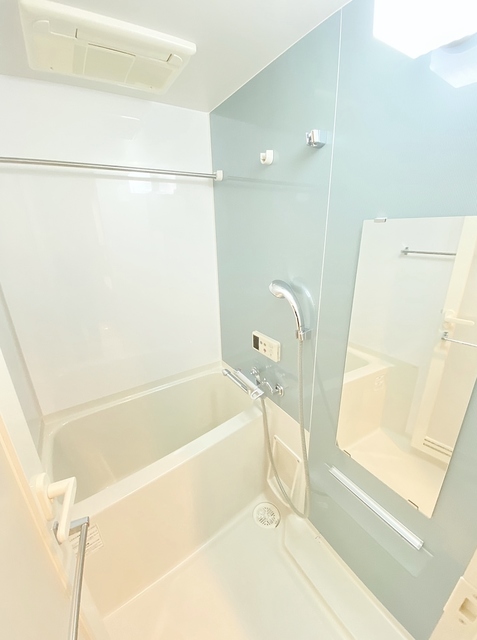 バス・シャワールーム　浴室乾燥・暖房・２４時間換気