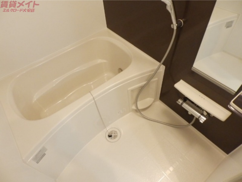 バス・シャワールーム　同物件別室画像