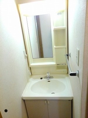 洗面設備　広い洗面スペース