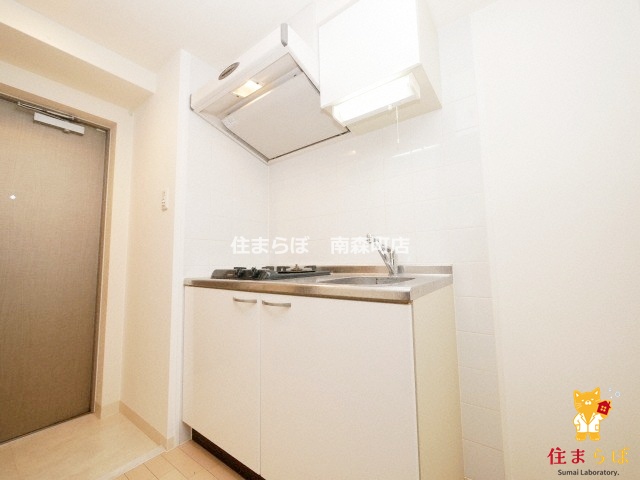 キッチン　「ただの部屋探しじゃない。“あなたの暮らし”探しです。」