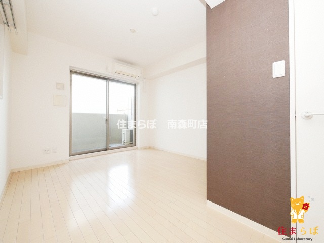 居室・リビング　「“合う暮らし”を、LINEで一緒に描こう。」