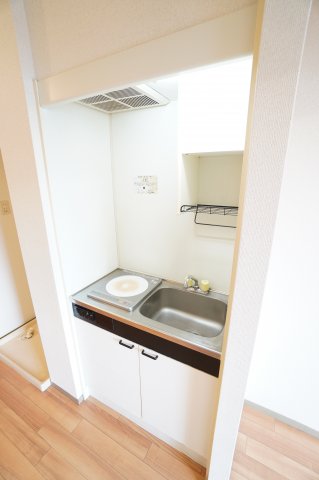 キッチン　※同物件・同タイプの写真です。