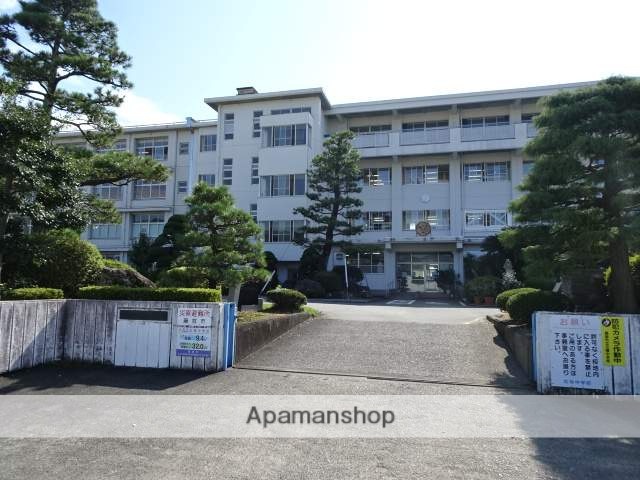 中学校　広幡中学校（中学校）まで1731m