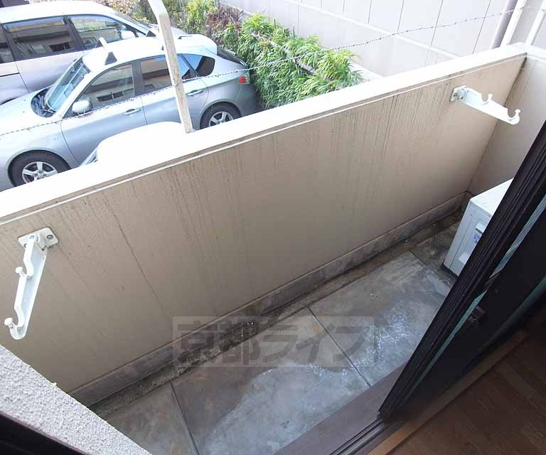 バルコニー　日当たりも良さそうですね。