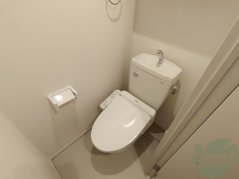 トイレ　トイレは綺麗でウォッシュレットも付いて快適にお使い頂けます。