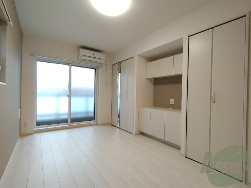 その他部屋・スペース　よく陽が差す、明るい室内で快適にお過ごしいただけます。