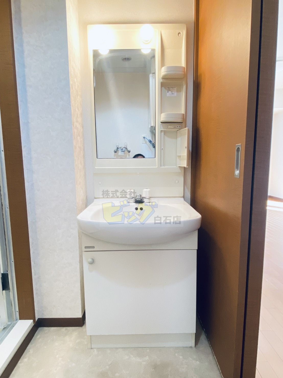 洗面設備　独立洗面化粧台付きです♪