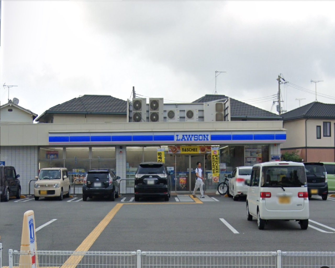 コンビニ　ローソン高砂伊保三丁目店（コンビニ）まで532m