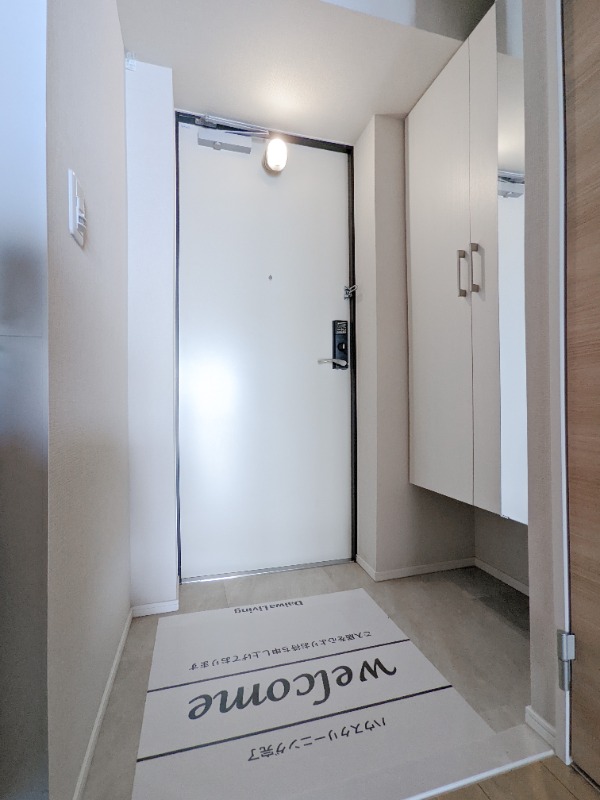 玄関　図面と現状に相違がある場合には現状を優先