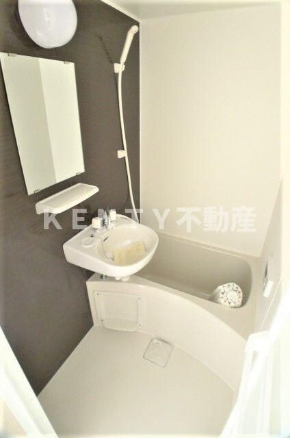 バス・シャワールーム　日々の疲れを癒すお風呂付です