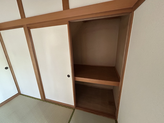 収納　１階６畳和室収納