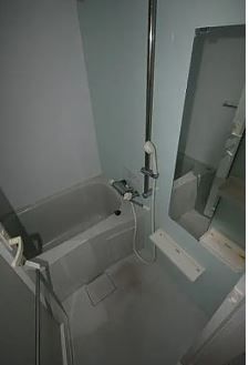 バス・シャワールーム　写真は同タイプ住居です。
