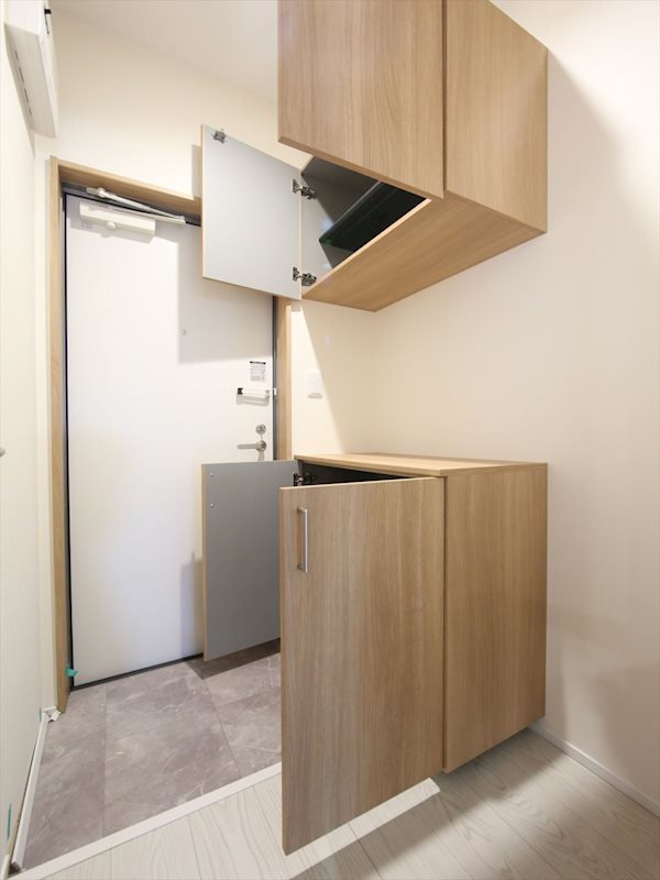 玄関　玄関　シューズボックス