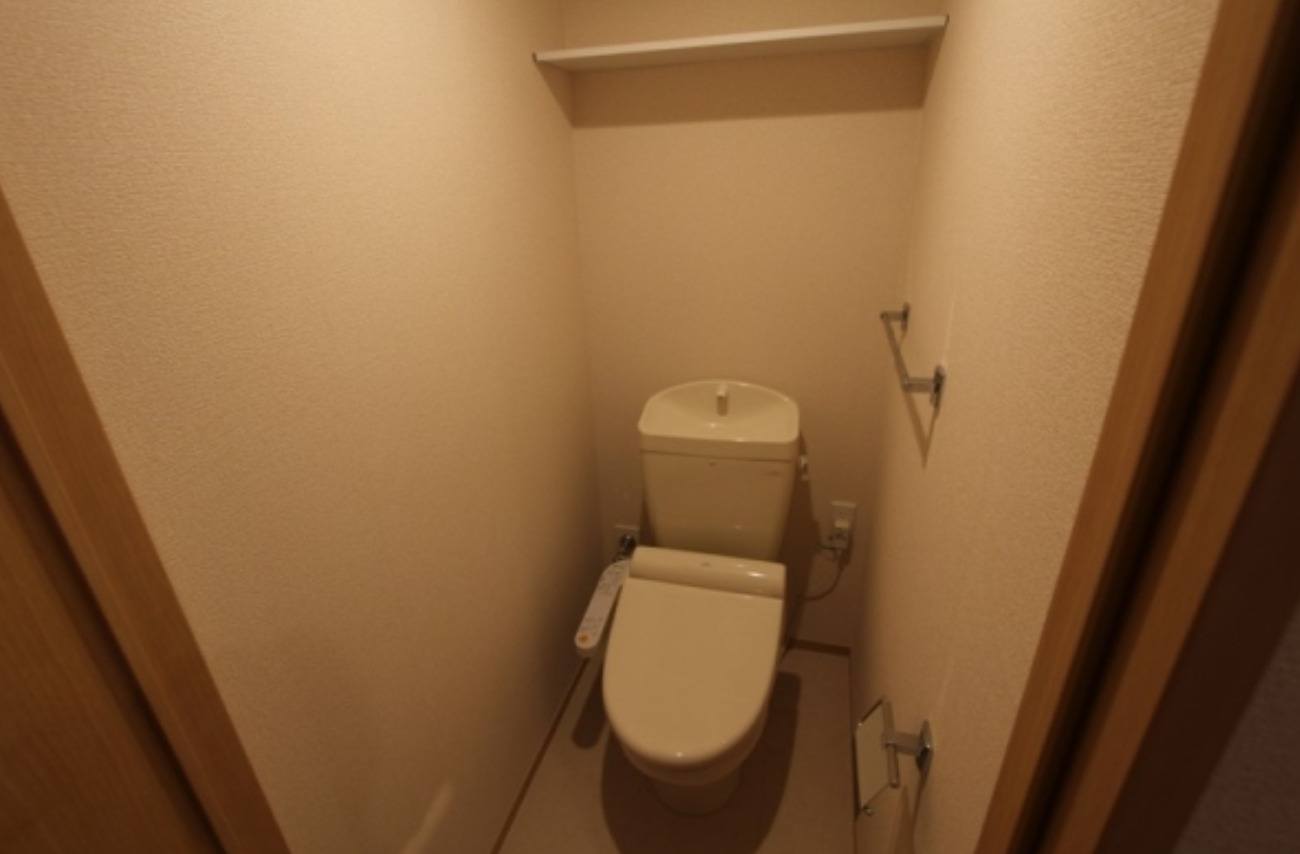 トイレ　反転です