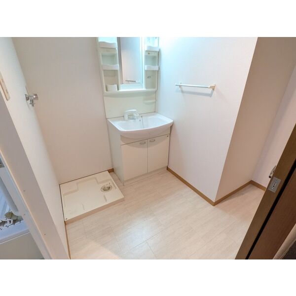 洗面設備　※別室の参考写真の為、現況優先です。