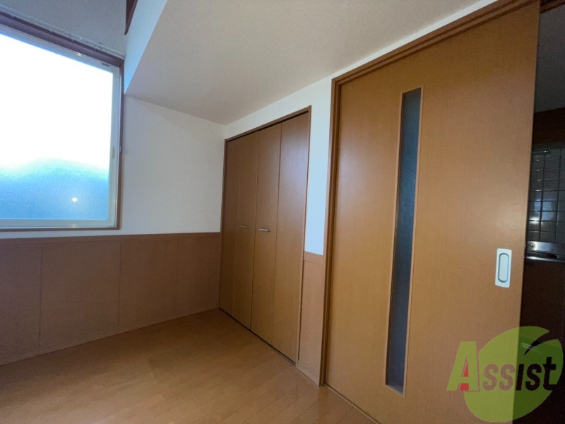 バルコニー　このバルコニースペースは洗濯物も問題なく干せそうですね。