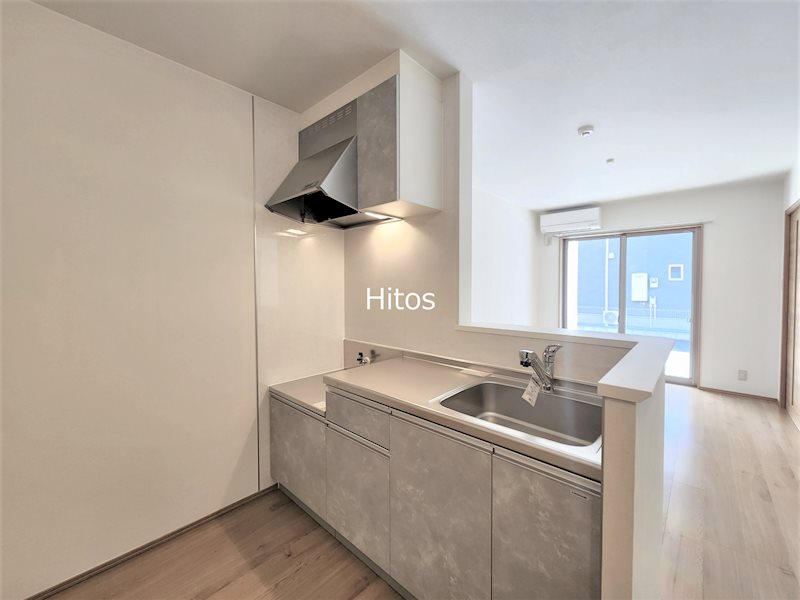 キッチン　会話をしながら作業ができる対面キッチン。