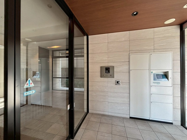 ロビー　アメックス博多県庁前