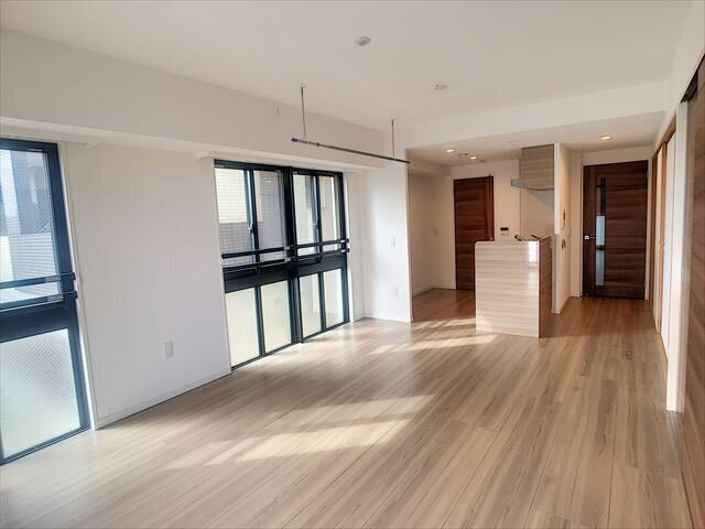 居室・リビング　アメックス博多県庁前