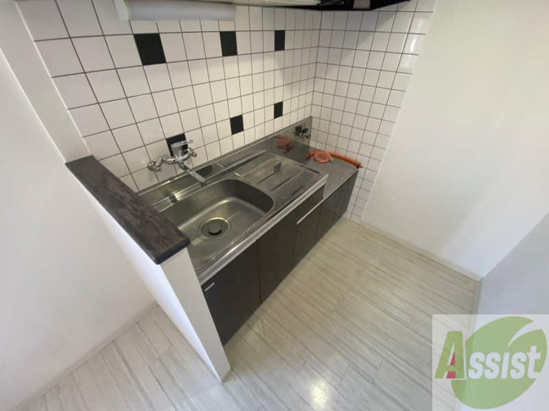 キッチン　ガスキッチンです。２口コンロが設置できます。