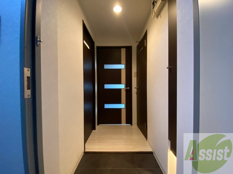 玄関　玄関の様子です。明るい印象ですね。気分もあがりそう。