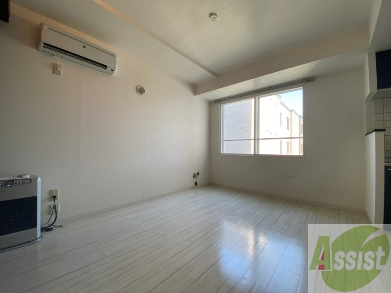 居室・リビング　明るいお部屋は気持ちよく過ごせそうですね。