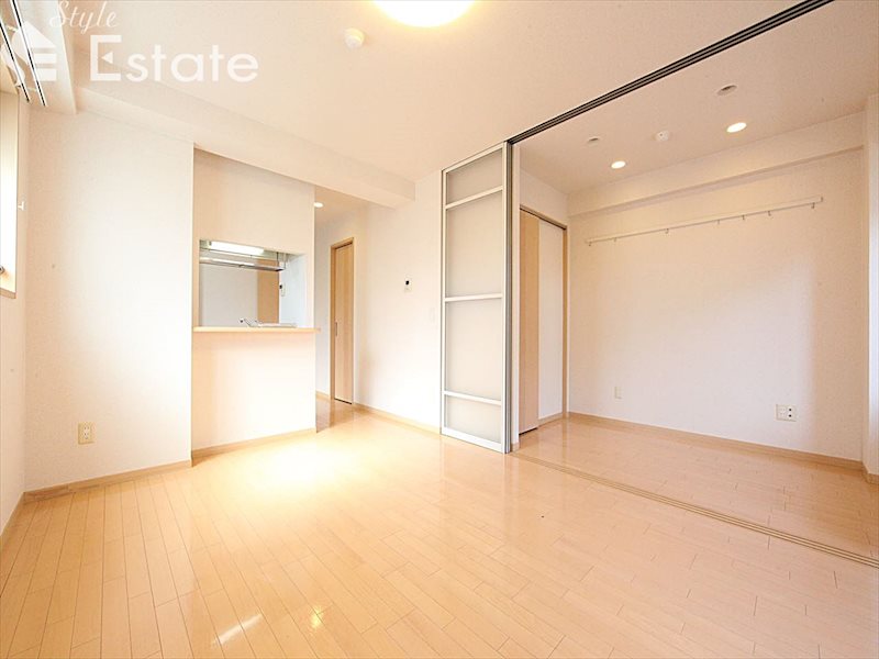 居室・リビング　内装