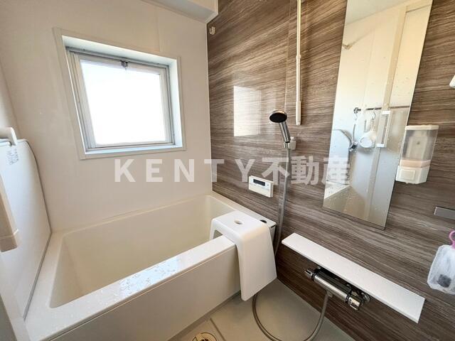 バス・シャワールーム　ゆったり過ごせるお風呂です