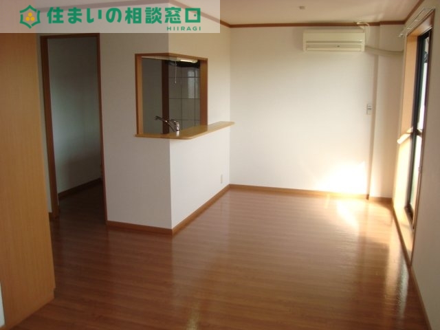 居室・リビング　同型