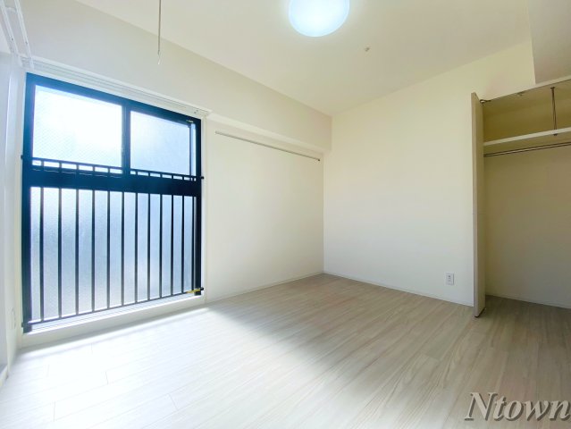 その他　ゆったり過ごせる居間です