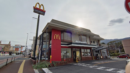 飲食店　マクドナルド 八幡陣山店（飲食店）まで62m