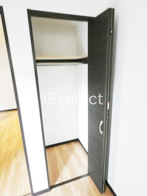 収納　収納スペースは各お部屋に御座います