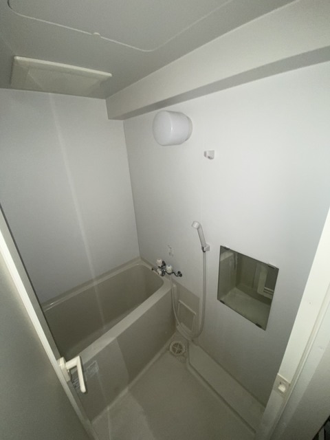 バス・シャワールーム　別部屋参考写真です♪