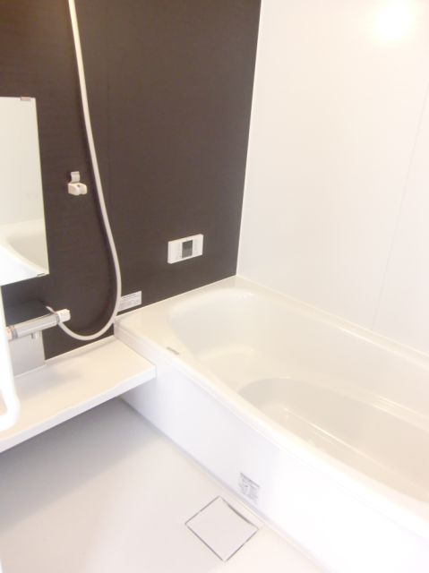 バス・シャワールーム　一坪バスが魅力的